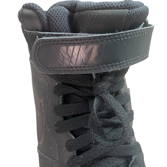 Nike court borough 2 high top sneakers black on black Big Boys 6.5 CD-7782-001 - Picture 8 of 15